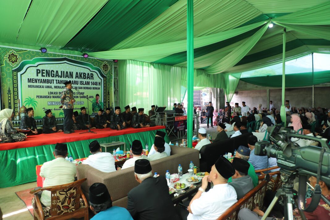 Peringati 1 Muharam 1448 Hijriyah, Bupati Parosil Ajak Warga Perkuat Iman dan Dukung Program Pemerintah Peringati 1 Muharam 1448 Hijriyah, Bupati Parosil Ajak Warga Perkuat Iman dan Dukung Program Pemerintah