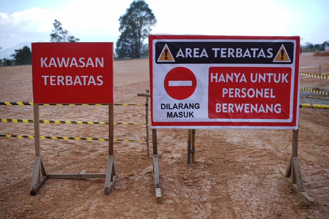 Area Kerja SEGSS Dipasang Pembatas, Tidak Terlihat Aktivitas Pengeboran Area Kerja SEGSS Dipasang Pembatas, Tidak Terlihat Aktivitas Pengeboran