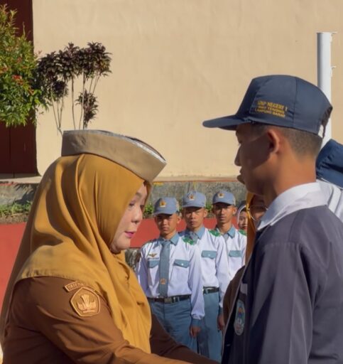 Ike Maria Sari: Disiplin, Integritas, dan Semangat Belajar Menjadi Kunci Kesuksesan Peserta Didik Ike Maria Sari: Disiplin, Integritas, dan Semangat Belajar Menjadi Kunci Kesuksesan Peserta Didik