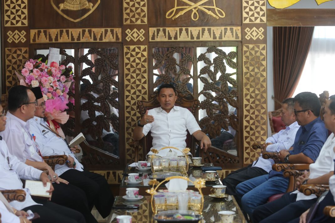 Parosil Perkuat Sinergi dengan APPMBGI Demi Sukseskan Program Makan Bergizi Gratis Parosil Perkuat Sinergi dengan APPMBGI Demi Sukseskan Program Makan Bergizi Gratis