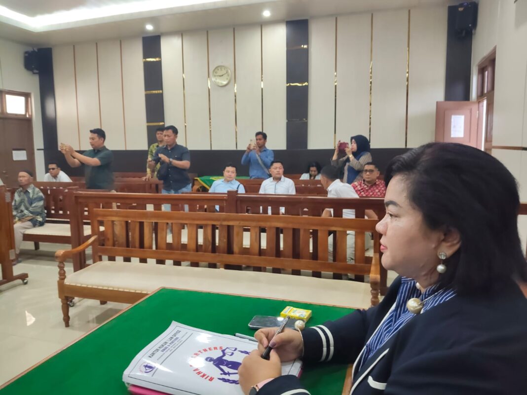 TIM KUASA HUKUM TEGUH RIYANTO MENDESAK KAPOLRI MENJAMIN KEAMANAN DAN KENYAMANAN PERSIDANGAN TIM KUASA HUKUM TEGUH RIYANTO MENDESAK KAPOLRI MENJAMIN KEAMANAN DAN KENYAMANAN PERSIDANGAN