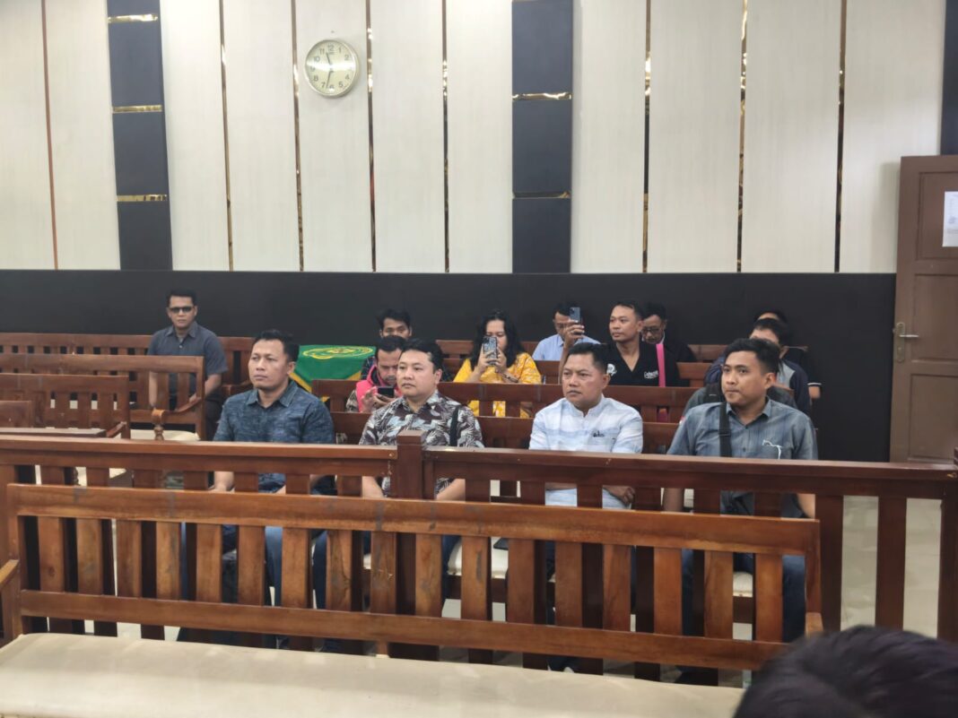 KUASA HUKUM NILAI PENETAPAN TERSANGKA CACAT HUKUM DAN WAJIB DIBATALKAN KUASA HUKUM NILAI PENETAPAN TERSANGKA CACAT HUKUM DAN WAJIB DIBATALKAN