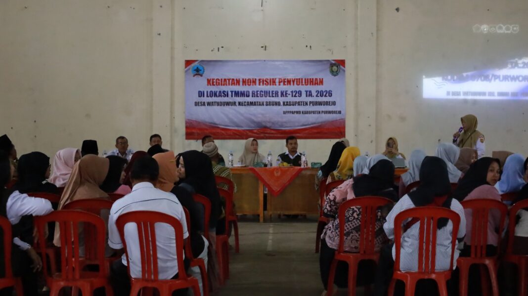 TMMD Reguler 129 Kodim 0708 Purworejo Bekali Warga Watuduwur dengan Pengetahuan dan Wawasan Kebangsaan TMMD Reguler 129 Kodim 0708 Purworejo Bekali Warga Watuduwur dengan Pengetahuan dan Wawasan Kebangsaan