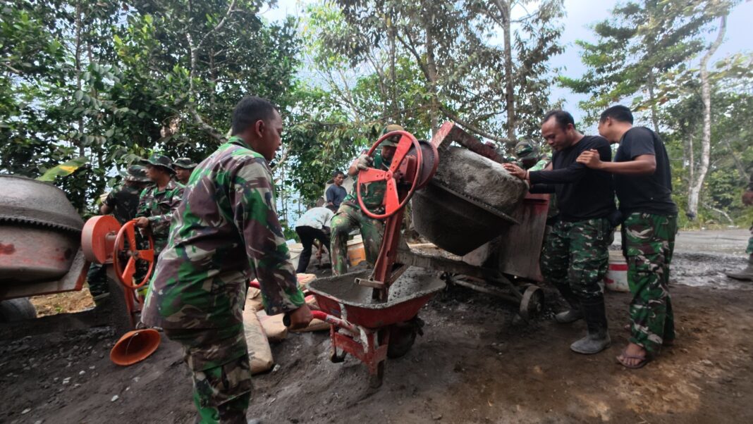 Arko Jadi Andalan Satgas TMMD, Bantu Angkut Material hingga Geser Mesin Molen Arko Jadi Andalan Satgas TMMD, Bantu Angkut Material hingga Geser Mesin Molen
