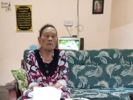 Oknum Pegawai Kecamatan Diduga Lakukan Penipuan Pengurusan Sertifikat, Warga Glenmore Rugi Rp8,4 Juta Oknum Pegawai Kecamatan Diduga Lakukan Penipuan Pengurusan Sertifikat, Warga Glenmore Rugi Rp8,4 Juta