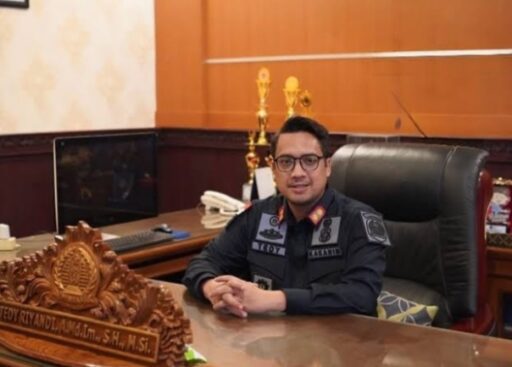 KPK Didesak BongkarMafia Perizinan KITAS-KITAP,Eks Kepala Imigrasi Denpasar IkutDisorot”JanganAdaKebal Hukum” KPK Didesak BongkarMafia Perizinan KITAS-KITAP,Eks Kepala Imigrasi Denpasar IkutDisorot”JanganAdaKebal Hukum”