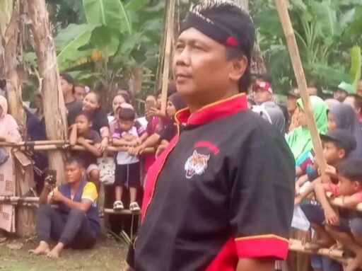 Kuda Lumping Krido Budoyo ,Pimpinan Bp Yanto .Sukses Meriahkan Puncak HUT ke-10 PAKUREJO* Kuda Lumping Krido Budoyo ,Pimpinan Bp Yanto .Sukses Meriahkan Puncak HUT ke-10 PAKUREJO*