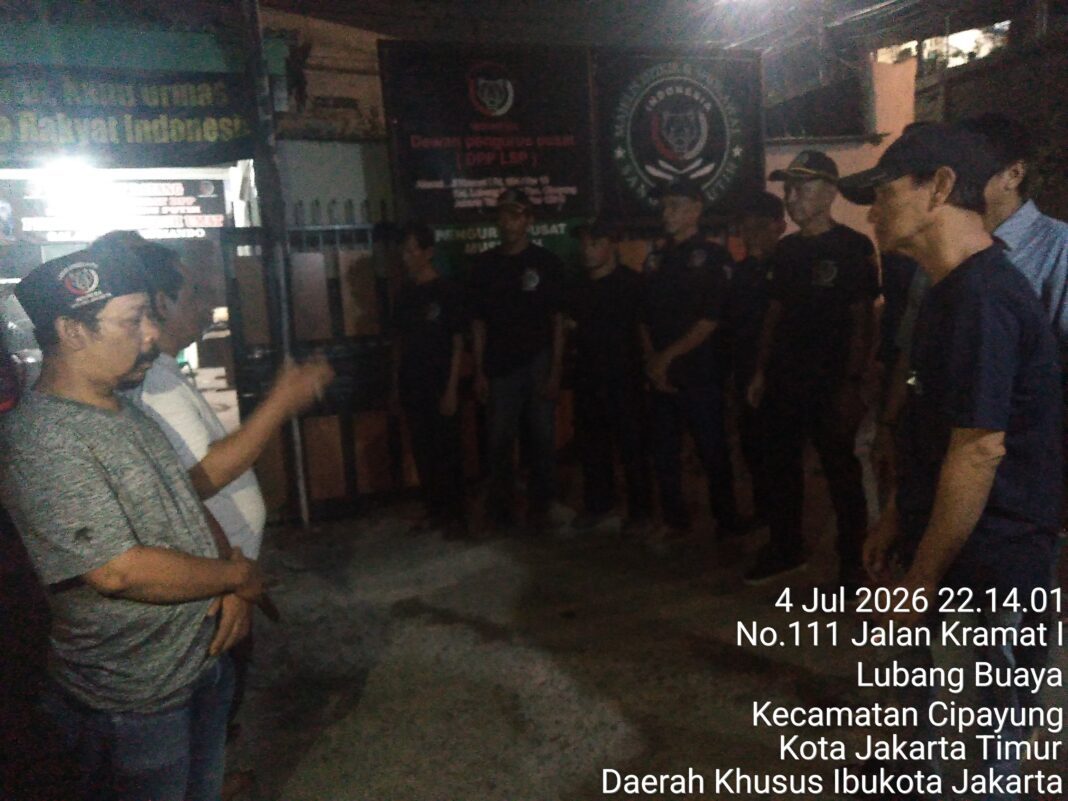 Laskar Sangidu Putih Gelar Apel Malam Terkait Antisipasi Mencegah Tawuran dan Swadaya Masyarakat Laskar Sangidu Putih Gelar Apel Malam Terkait Antisipasi Mencegah Tawuran dan Swadaya Masyarakat