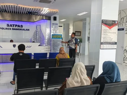satpas polres bangkalan gencarkan sosialisasi aplikasi sinar untuk pemudah layanan sim satpas polres bangkalan gencarkan sosialisasi aplikasi sinar untuk pemudah layanan sim