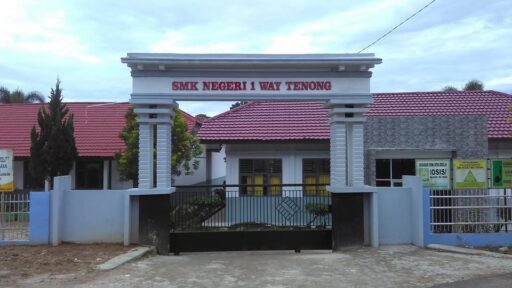 SMKN 1 Way Tenong Perkuat Digitalisasi Pembelajaran yang Efektif, Inovatif, dan Berkarakter SMKN 1 Way Tenong Perkuat Digitalisasi Pembelajaran yang Efektif, Inovatif, dan Berkarakter