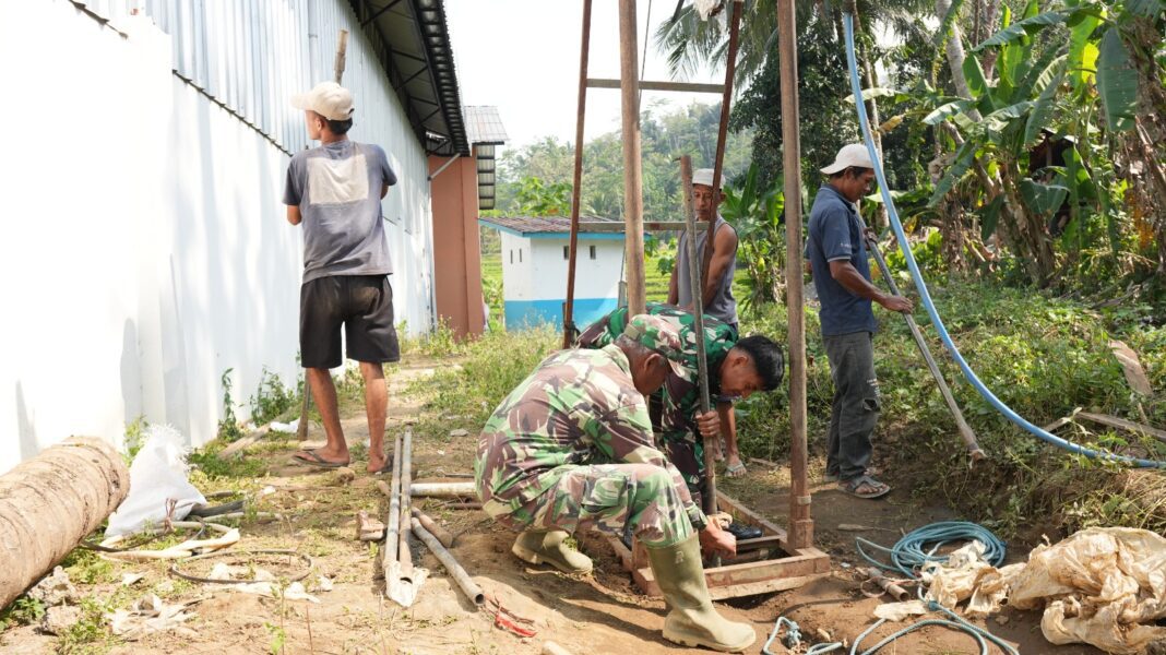 Satgas TMMD Reguler 129 Lanjutkan Pembangunan Sumur Bor, Hadirkan Harapan Air Bersih bagi Warga Watuduwur Satgas TMMD Reguler 129 Lanjutkan Pembangunan Sumur Bor, Hadirkan Harapan Air Bersih bagi Warga Watuduwur