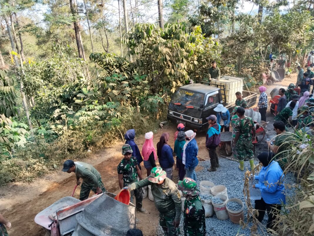 TMMD Buka Asa di Atas Batas Kabupaten Purworejo-Wonosobo TMMD Buka Asa di Atas Batas Kabupaten Purworejo-Wonosobo