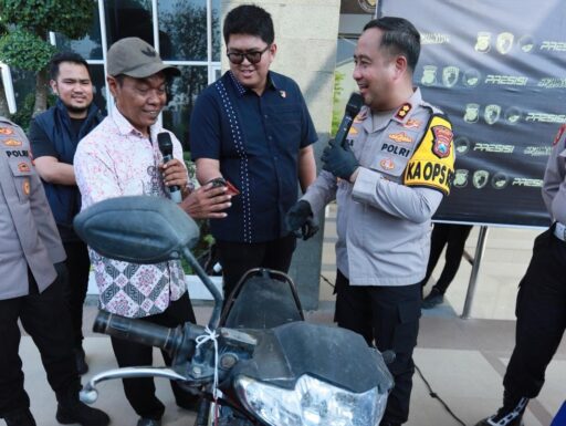 Polres Gresik ungkap curanmor Seorang petani Balongpanggang Senang montornya kembali Polres Gresik ungkap curanmor Seorang petani Balongpanggang Senang montornya kembali