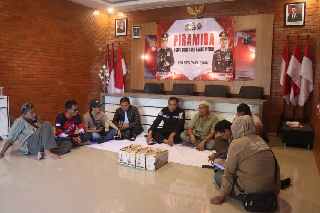 Ngopi Bareng Media Polres Pasuruan Perkuat Komunikasi Dan Keterbukaan Informasi Ngopi Bareng Media Polres Pasuruan Perkuat Komunikasi Dan Keterbukaan Informasi