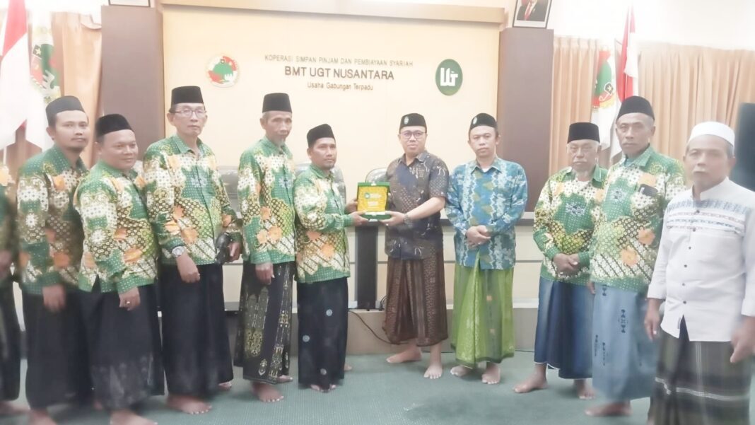 MWC NU Kecamatan Butuh Study Banding ke Koperasi BMT Sidogiri Pasuruan* MWC NU Kecamatan Butuh Study Banding ke Koperasi BMT Sidogiri Pasuruan*