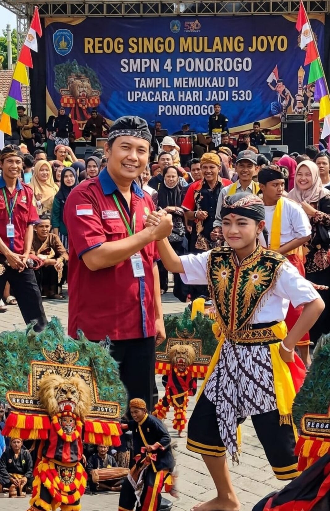 REOG KEBANGGAAN SMPN 4 PONOROGO, TAMPIL MEMUKAU DI UPACARA HARI JADI 530 PONOROGO REOG KEBANGGAAN SMPN 4 PONOROGO, TAMPIL MEMUKAU DI UPACARA HARI JADI 530 PONOROGO