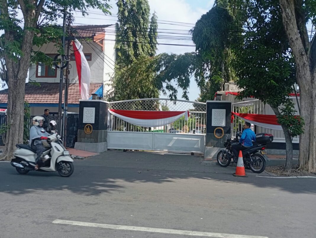 Kehadiran KPK di DPRD Banyuwangi Jadi Sorotan, IWB Desak Tindak Lanjut Laporan Kehadiran KPK di DPRD Banyuwangi Jadi Sorotan, IWB Desak Tindak Lanjut Laporan