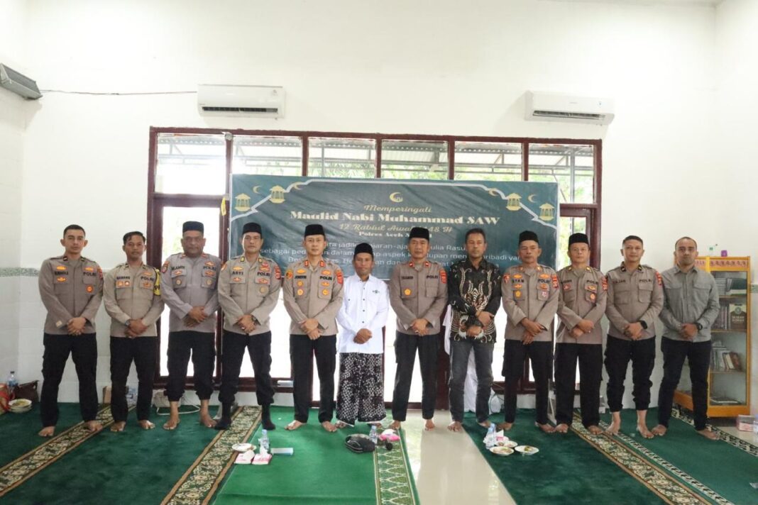 Polres Aceh Singkil Gelar Peringatan Maulid Nabi Muhammad SAW 1448 H Polres Aceh Singkil Gelar Peringatan Maulid Nabi Muhammad SAW 1448 H