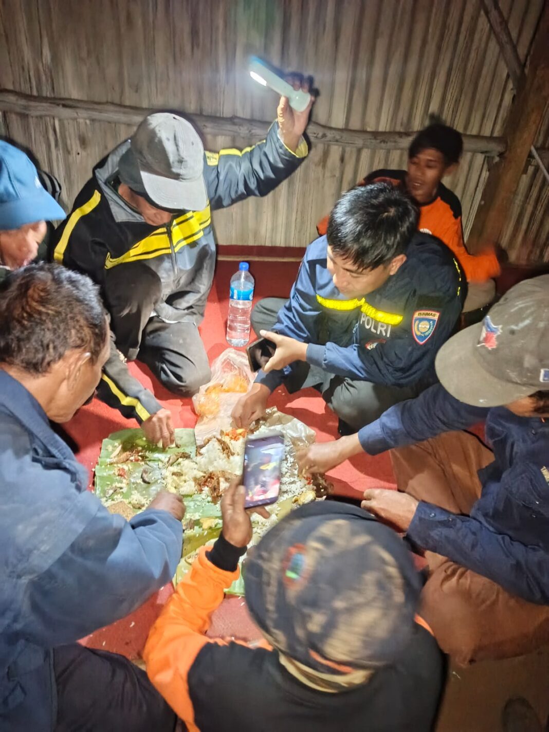 Polsek Nongkojajar Antisipasi Karhutla Malang Merembet Ke Wilayah Pasuruan Polsek Nongkojajar Antisipasi Karhutla Malang Merembet Ke Wilayah Pasuruan