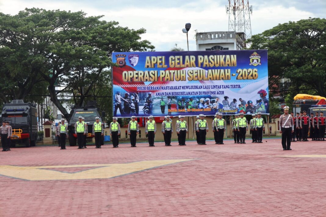 Wakapolda Aceh Pimpin Apel Gelar Pasukan Operasi Patuh Seulawah 2026 Wakapolda Aceh Pimpin Apel Gelar Pasukan Operasi Patuh Seulawah 2026