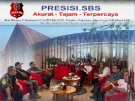 Audiensi IWB dan Pedagang Pasar dengan Pemkab Banyuwangi, Bram Kusnanto: Jika Ada Pungli Segera Ditindak Audiensi IWB dan Pedagang Pasar dengan Pemkab Banyuwangi, Bram Kusnanto: Jika Ada Pungli Segera Ditindak